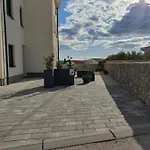 Sara * Krk Town