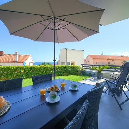 Sara Apartmán Krk Town